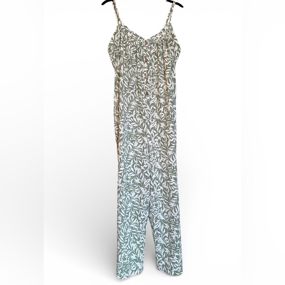 Cozy Casual Green Leaf Patterned Jumpsuit